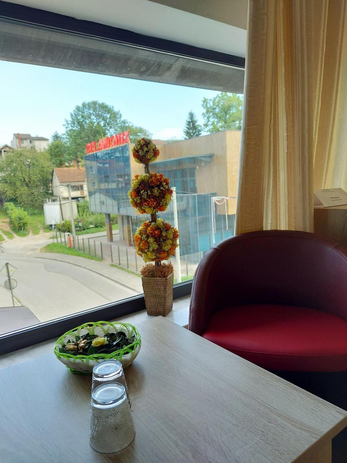 Hotel Irish Bihac Luaran gambar