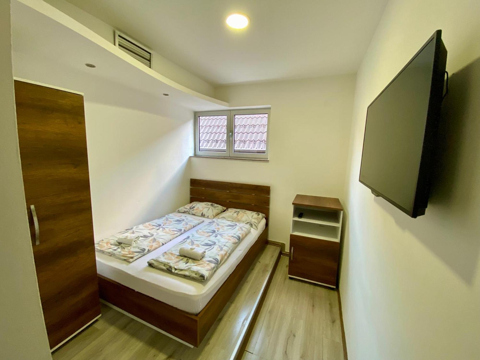 Hotel Irish Bihac Luaran gambar