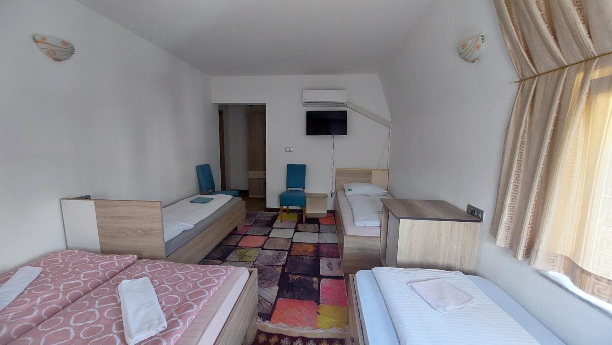 Hotel Irish Bihac Luaran gambar